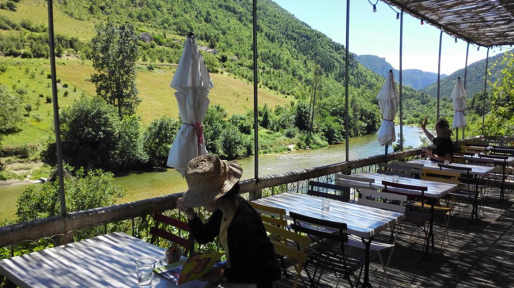 Hotel-Restaurant Le Parisien Ле-Винь Экстерьер фото